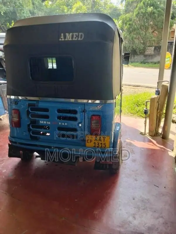 Bajaj RE 2014 Three Wheel (Used)
