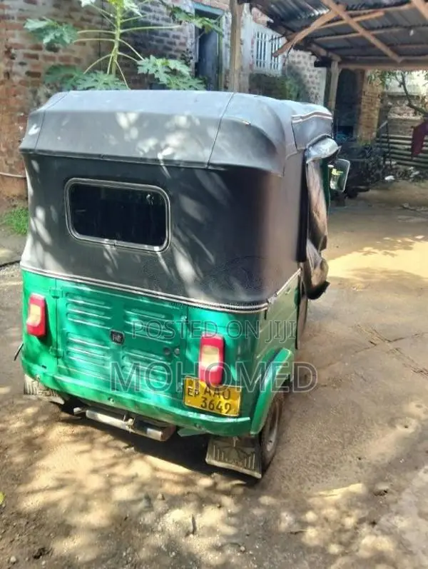 Bajaj RE 2014 Three Wheel (Used)
