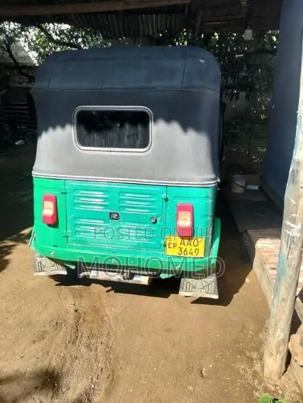 Bajaj RE 2014 Three Wheel (Used)