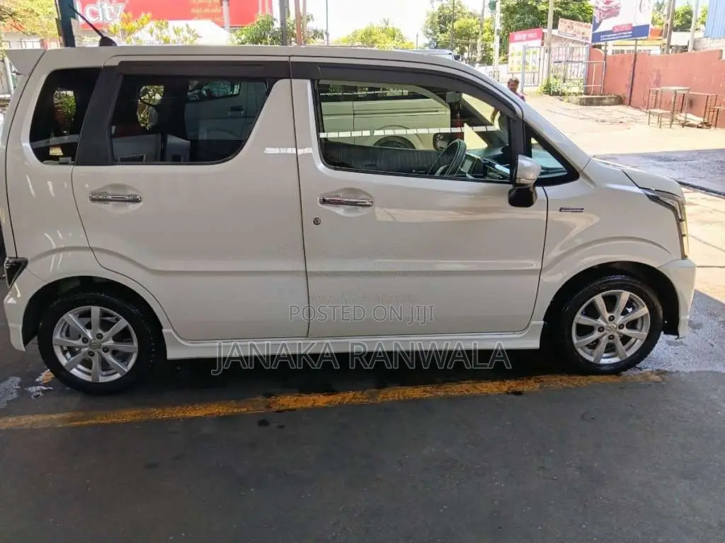 Suzuki Wagon R Stingray 2018 Car (Used)