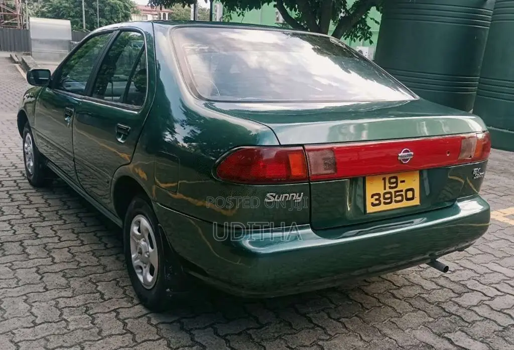 Nissan Sunny FB14 1995 Car (Used)