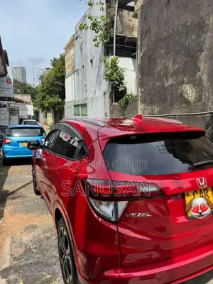 Honda Vezel 2016 SUV (Used)