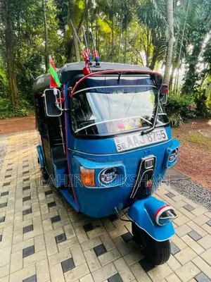Bajaj 4 Stroke 2013 Three Wheel (Used)
