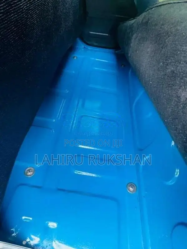 Bajaj 4 Stroke 2013 Three Wheel (Used)