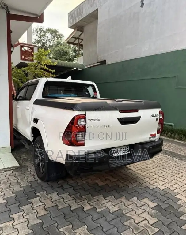 Toyota Hilux GR Sport 2023 Pickup (Used)