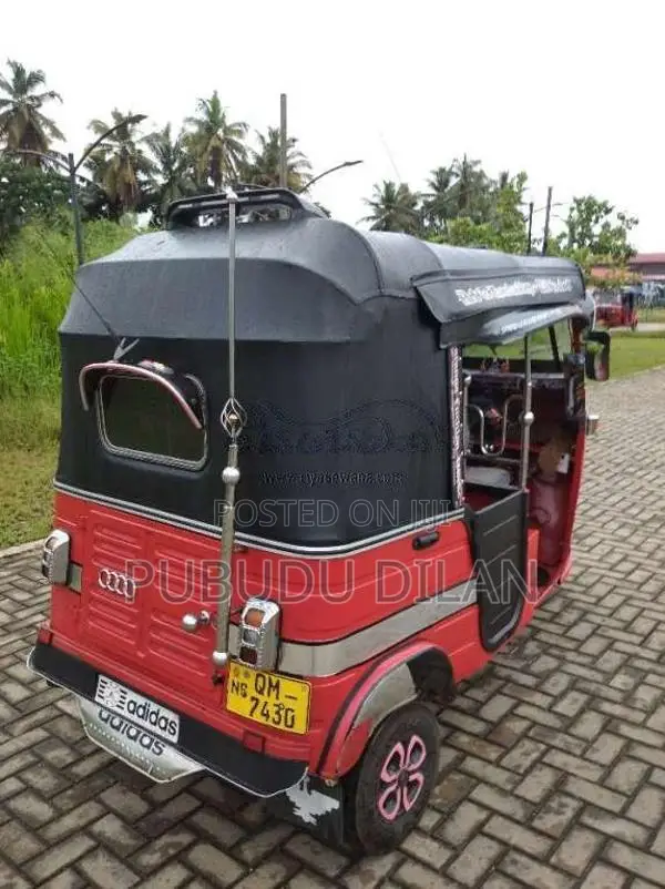 Bajaj 4 Stroke 2008 Three Wheel (Used)