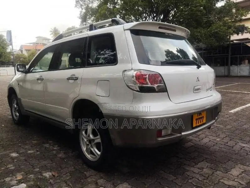 Mitsubishi Outlander 2003 SUV (Used)