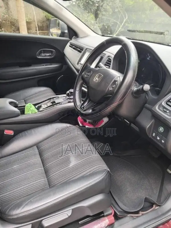 Honda Vezel 2014 SUV (Used)