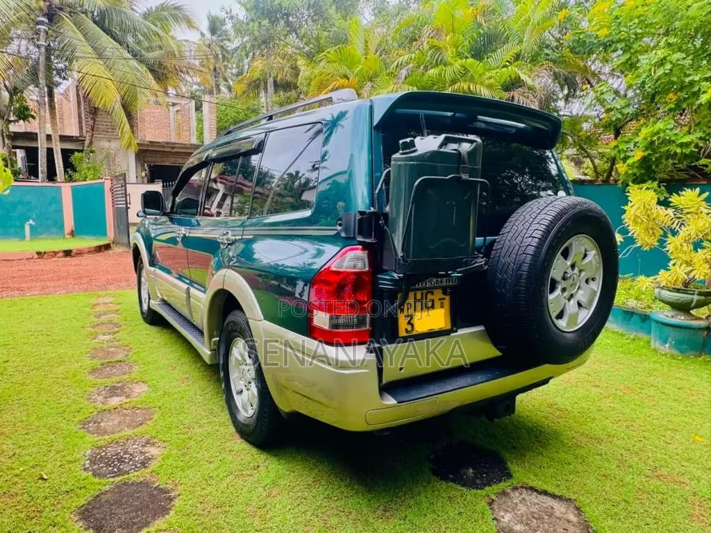 Mitsubishi Montero 2003 SUV (Used)