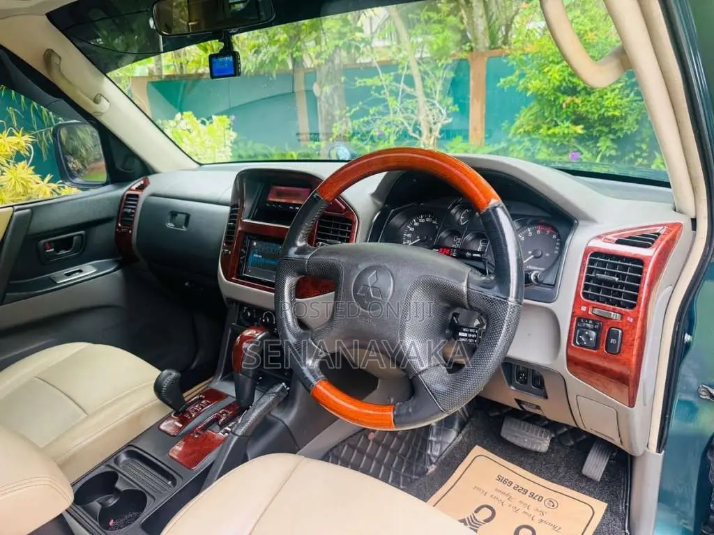 Mitsubishi Montero 2003 SUV (Used)