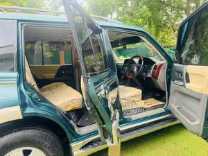 Mitsubishi Montero 2003 SUV (Used)