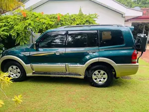 Mitsubishi Montero 2003 SUV (Used)