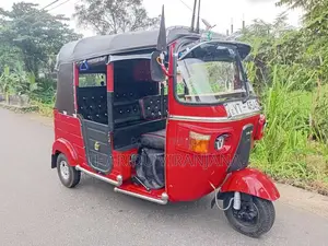 Bajaj RE 205 2011 Three Wheel (Used)
