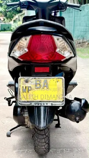 Honda Dio 2013 Motorbike (Used)