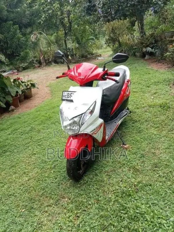 Honda Dio 2017 Motorbike (Used)