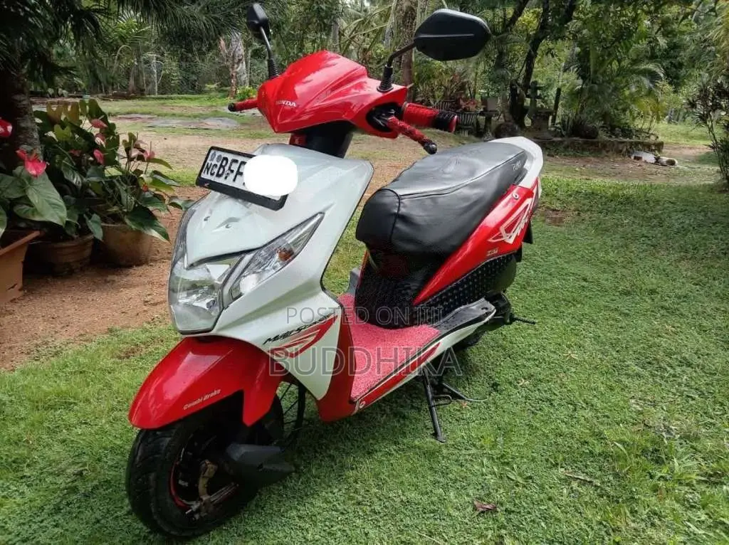 Honda Dio 2017 Motorbike (Used)