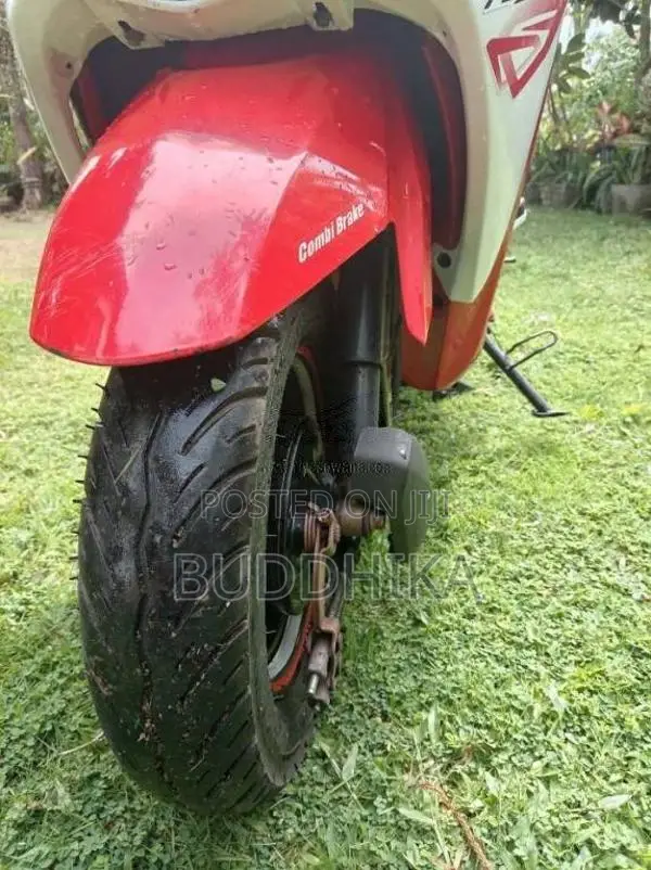 Honda Dio 2017 Motorbike (Used)
