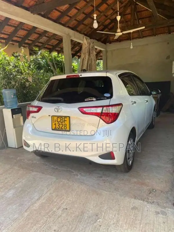 Toyota Vitz 2018 Car (Used)