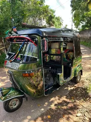 Bajaj 2 Stroke 2005 Three Wheel (Used)