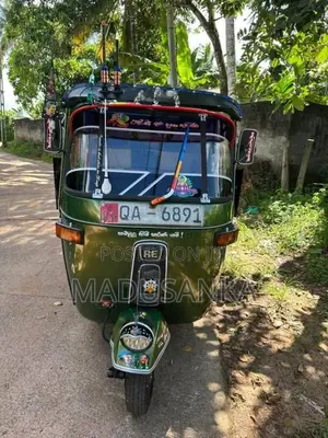 Bajaj 2 Stroke 2005 Three Wheel (Used)