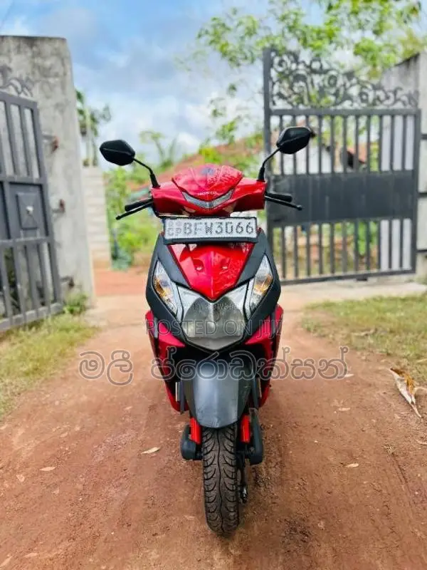 Honda Dio 2017 Motorbike (Used)