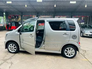Suzuki Wagon R FZ 2018 Car (Used)