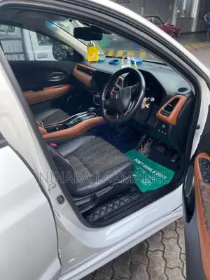 Honda Vezel Orange Pack 2015 SUV (Used)