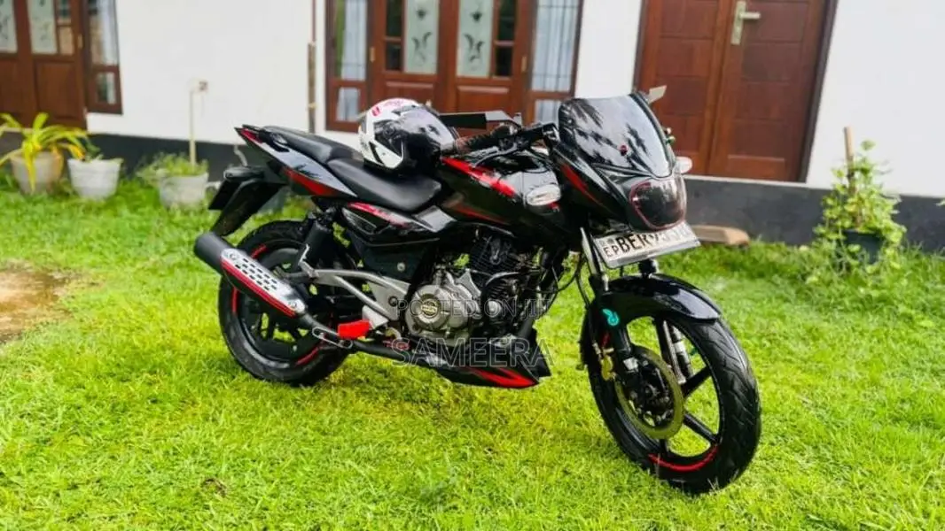 Bajaj Pulsar 2016 Motorbike (Used)