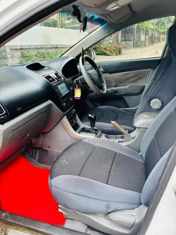 Micro Emgrand 2016 Car (Used)
