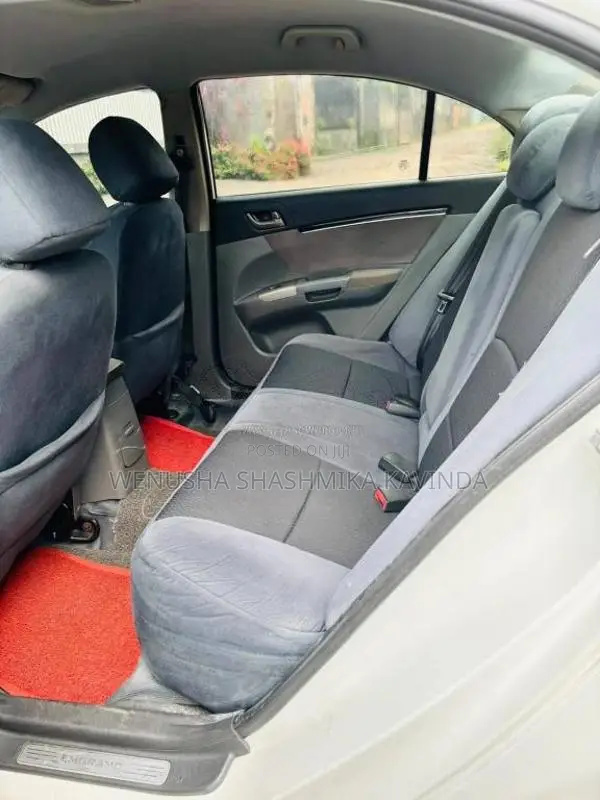 Micro Emgrand 2016 Car (Used)