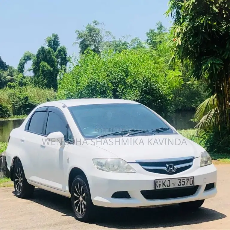 Honda Fit Aria 2010 Car (Used)