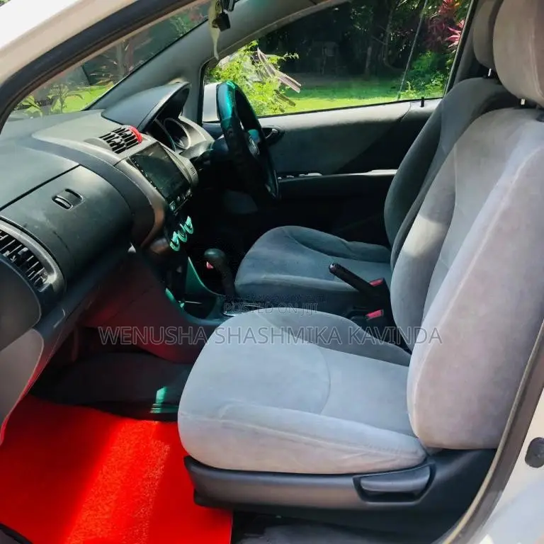 Honda Fit Aria 2010 Car (Used)