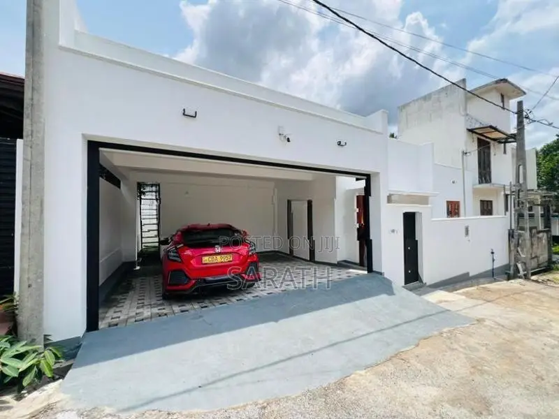 Full Fill Brand New House In Malabe