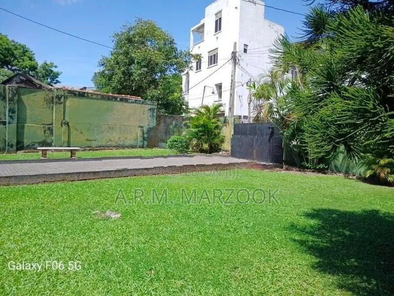 NUGEGODA HART OF TOWN NEAR ANULA 23.6 P HOUSE WITH LAND FOR SALE