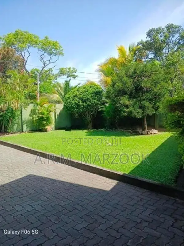 NUGEGODA HART OF TOWN NEAR ANULA 23.6 P HOUSE WITH LAND FOR SALE
