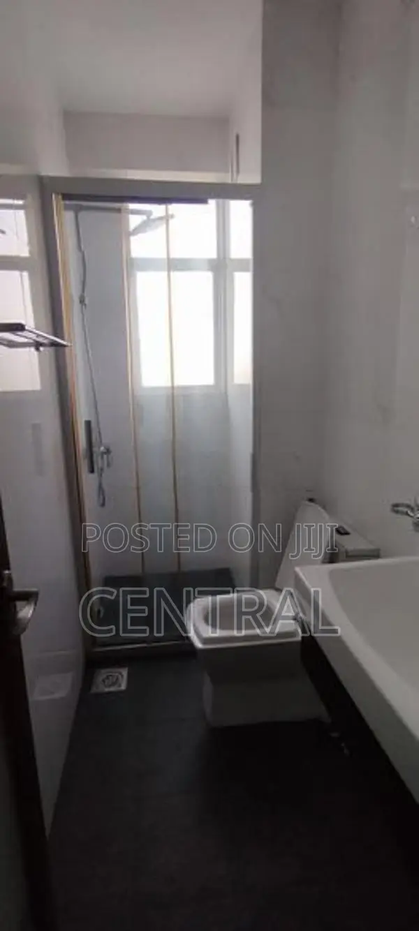 Apartment for Sale in Blue Ocean, Mount Lavinia (C7-10433)
