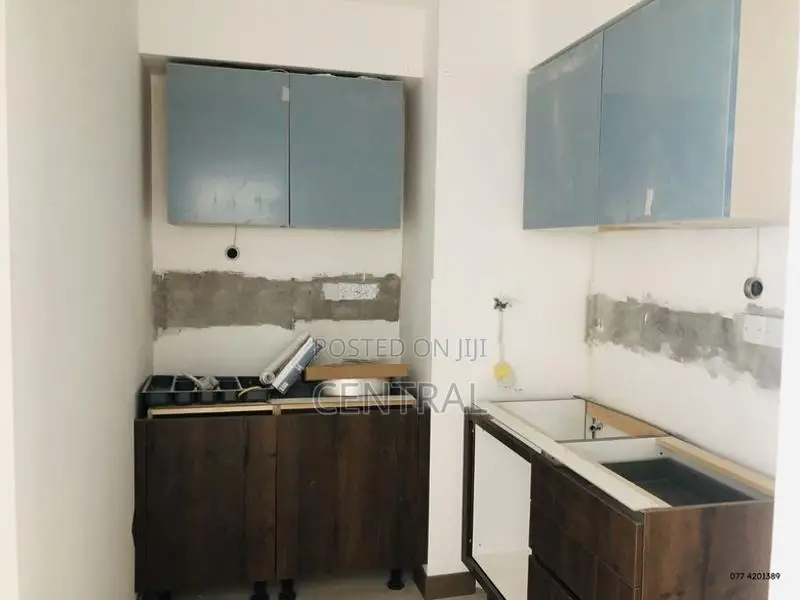 Apartment for Sale in Marina Square, Colombo 13 (C7-10374)