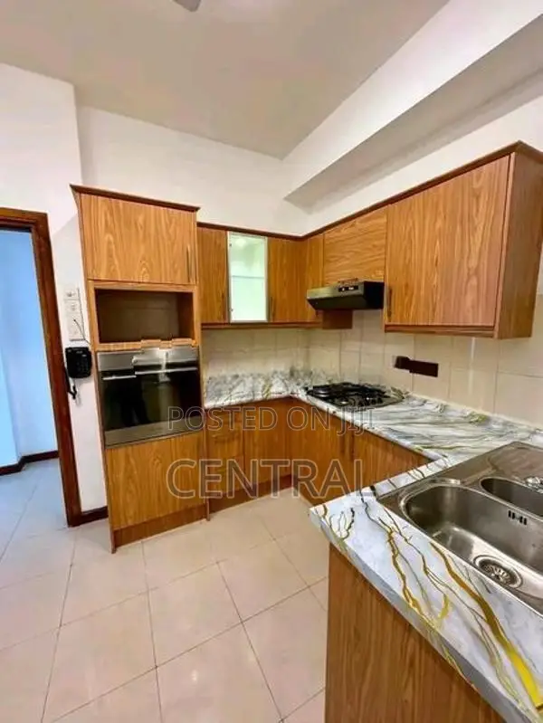URGENT SALE – PRIME APARTMENT FOR | COLOMBO 03 (C7-10383)