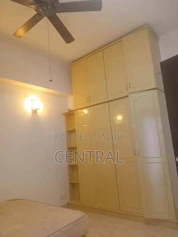 3 Bedroom Apartment for sale in Wellawatte - Colombo 06 (C7-10384)