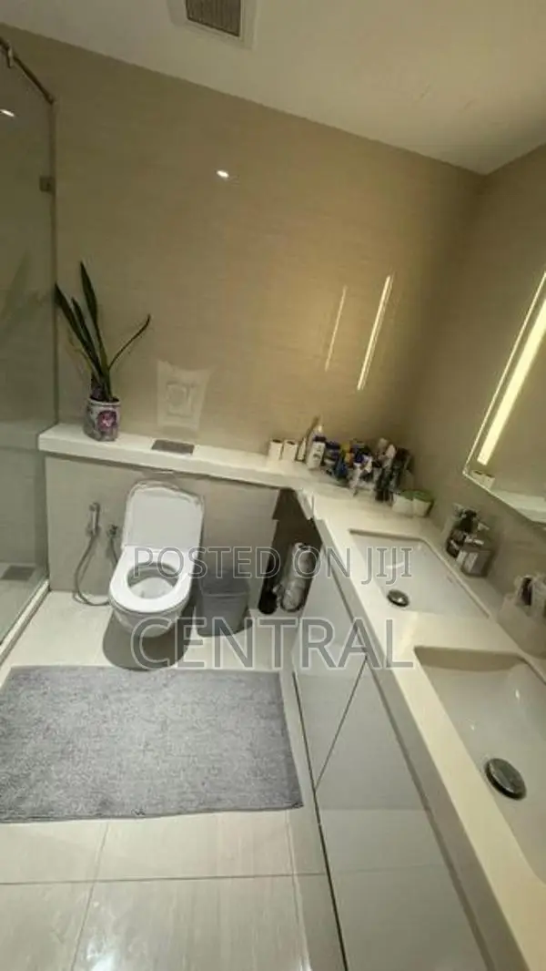 Semi furnished Apartment for Sale in Altair, Colombo 2 (C7-10387)