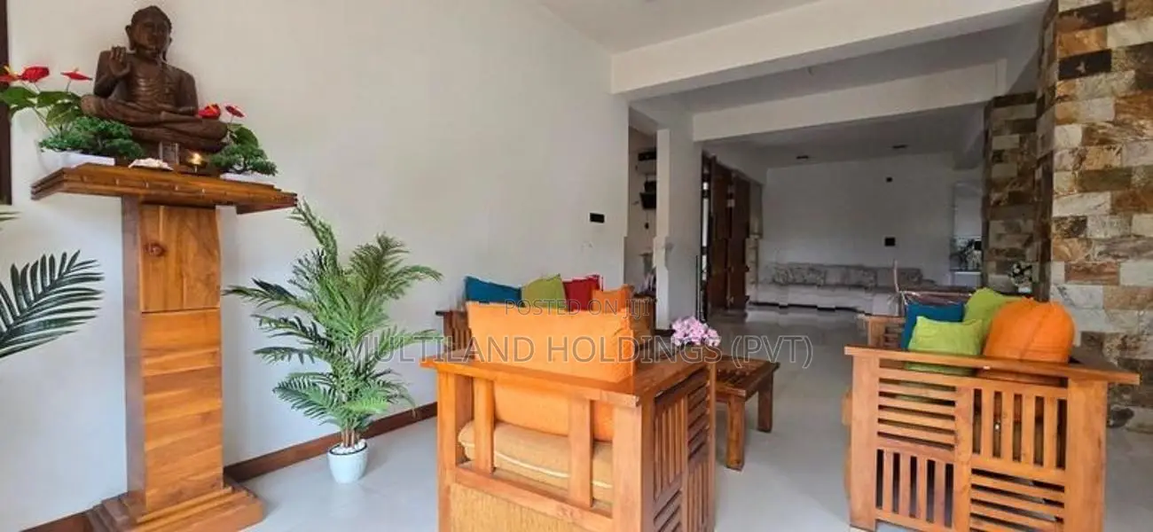 New Building For Sale in Kandy (With Rent income)