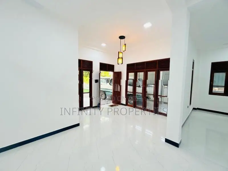 (AFA441) Brand New Luxury House For Sale In Magamana Homagama