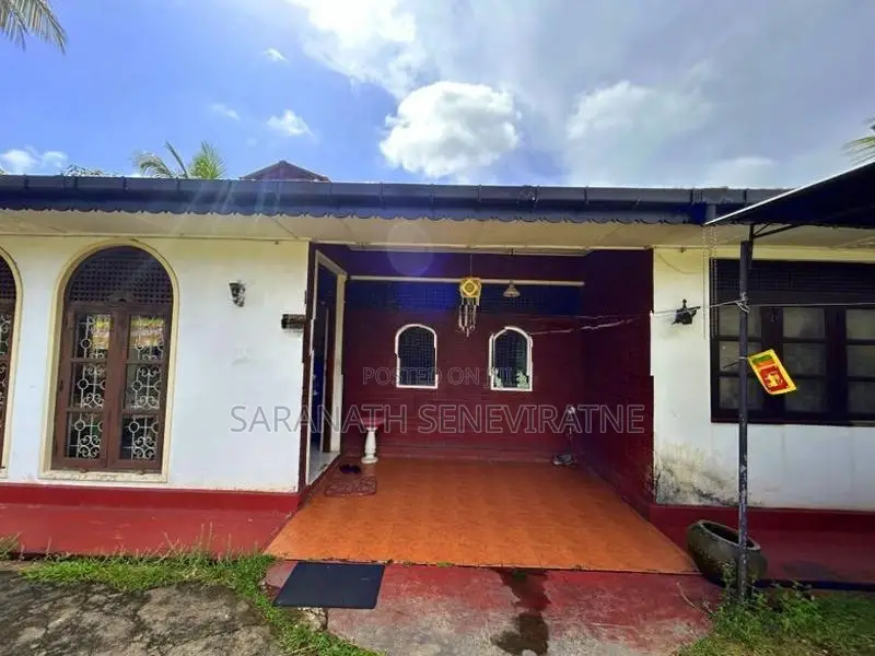 House in Piliyandala Off Madapatha Rd Kotagedara Junc - Land Value