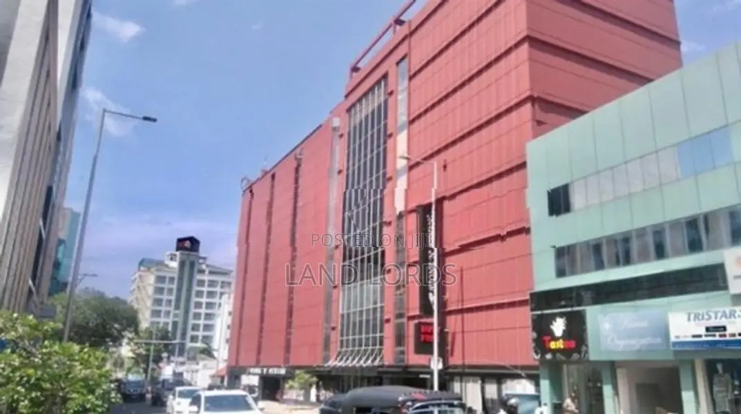 18P Commercial Building facing Duplication Road Colpetty FOR SALE
