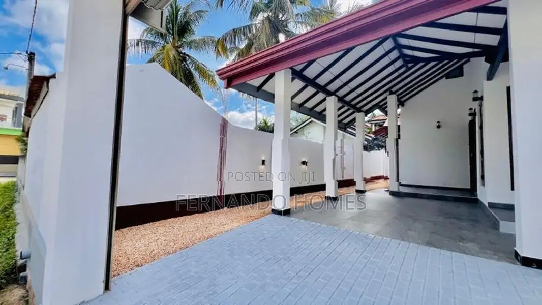 Value Living Well Built Nice House For Sale In Negombo Daluwakotuwa