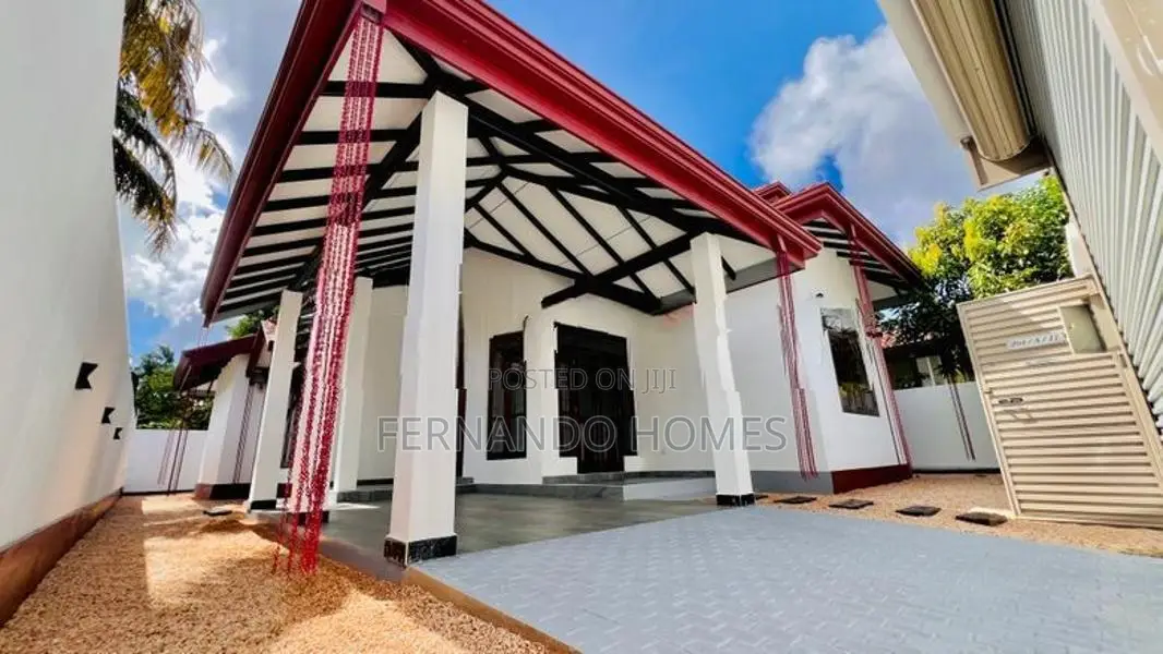 Value Living Well Built Nice House For Sale In Negombo Daluwakotuwa
