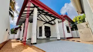 Value Living Well Built Nice House For Sale In Negombo Daluwakotuwa