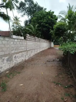 COMMERCIAL PROPERTY FOR LONG LEASE - PORE, ATHURUGIRIYA | LH03679