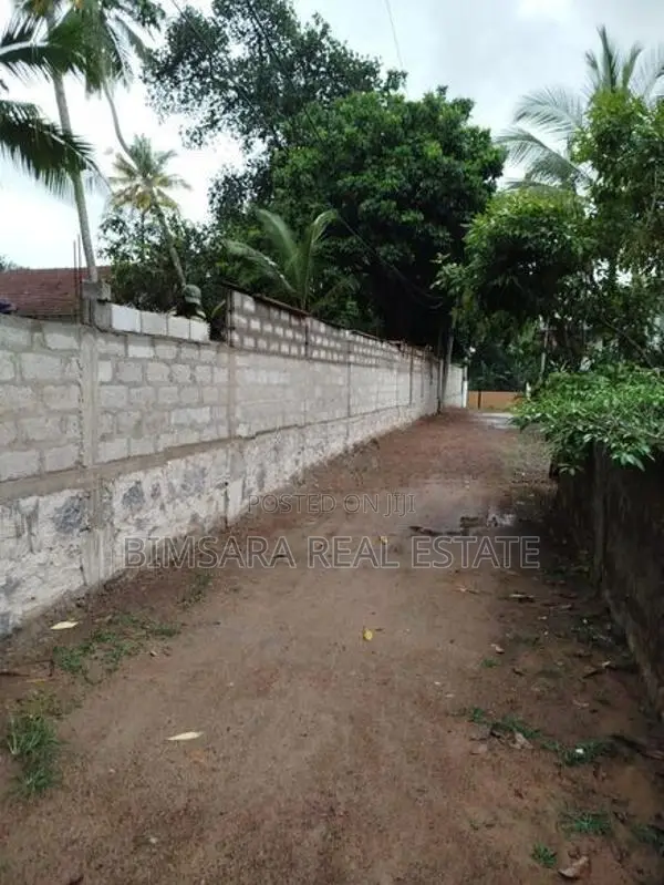 COMMERCIAL PROPERTY FOR LONG LEASE - PORE, ATHURUGIRIYA | LH03679