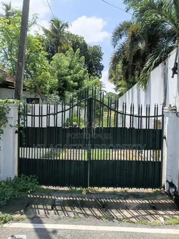 super Bare land for sale in mount lavenia
